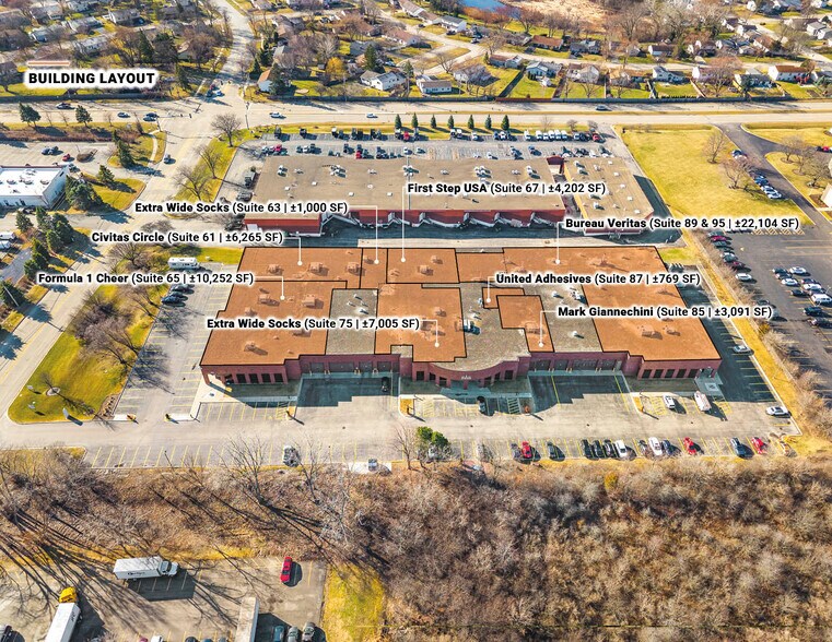 More Photos Of 61-95 Oakwood Rd, Lake Zurich Light Manufacturing For Sale