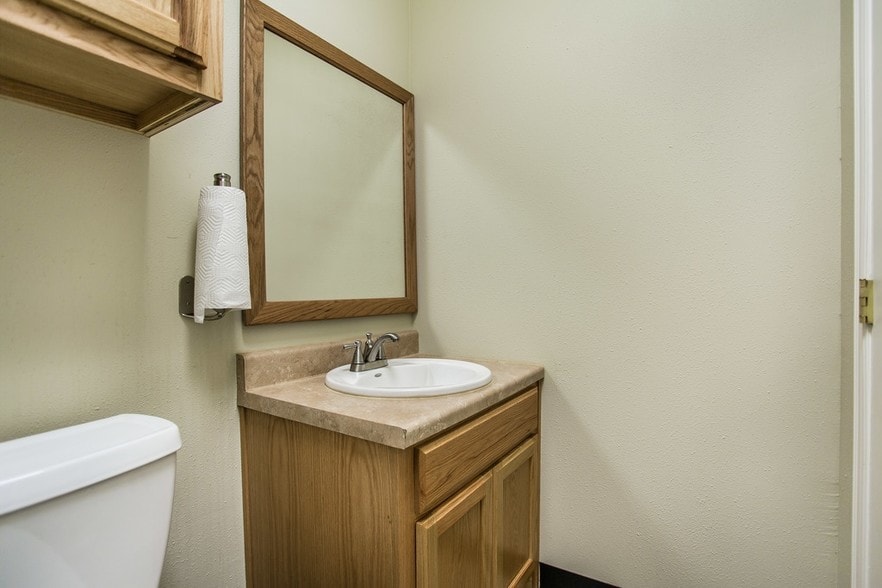More Photos Of 28925 Nichols Sawmill Rd, Magnolia Warehouse For Sale