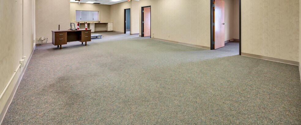 More Photos Of 701 W Loop 340, Waco Self Storage For Lease