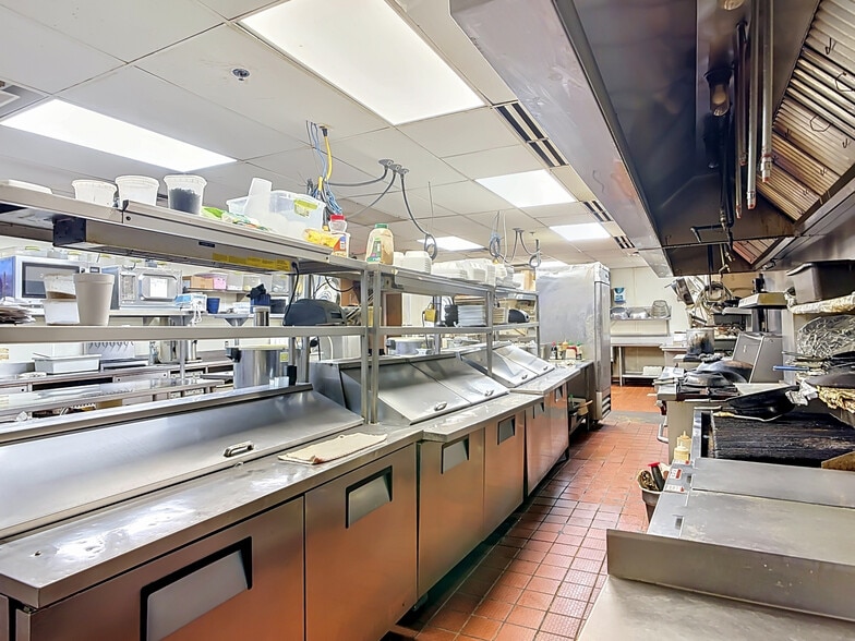 More Photos Of 220 N Williamson Blvd, Ormond Beach Restaurant For Sale