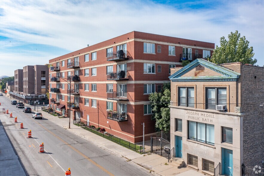 More Photos Of 2158 Grand Ave, Chicago Apartments For Sale