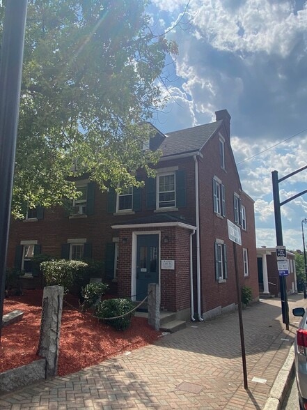 More Photos Of 62 Stark St, Manchester Office For Sale