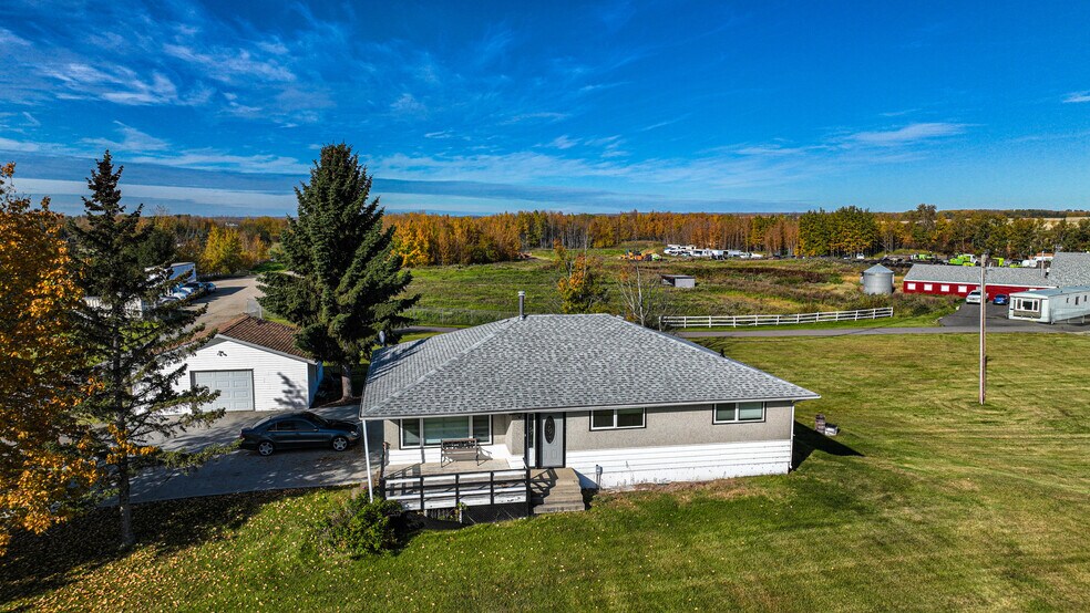 More Photos Of 53314 Hwy 44, Spruce Grove Service For Sale