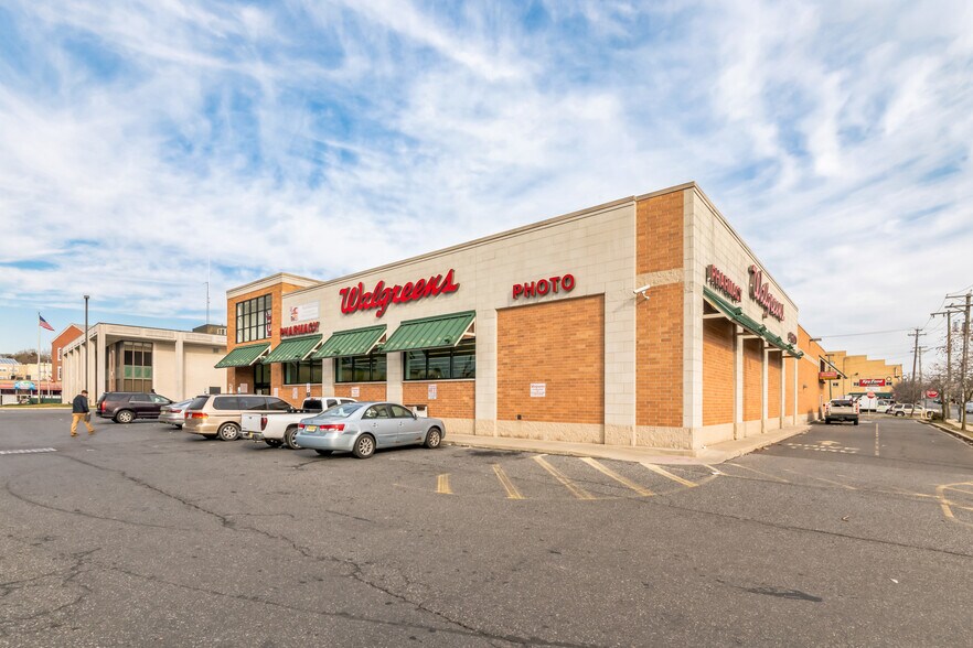 More Photos Of 25 E Broad St, Bridgeton General Retail For Sale