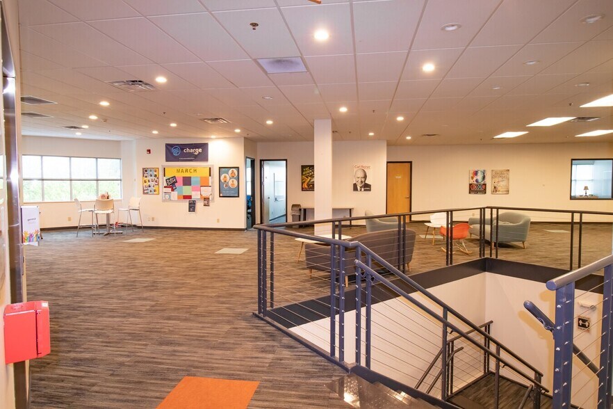 More Photos Of 1663 Liberty Dr, Bloomington Medical For Lease