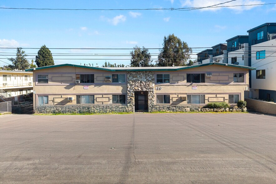 Primary Photo Of 820 Chestnut Ave, Los Angeles Apartments For Sale