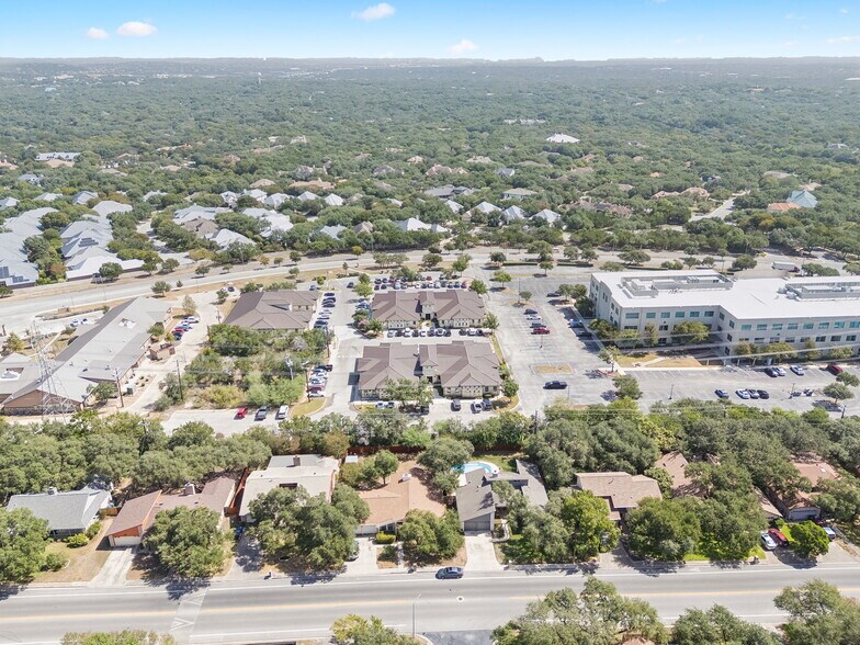 More Photos Of 4358 Lockhill Selma Rd, Shavano Park Medical For Lease