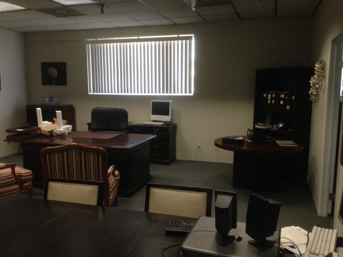 More Photos Of 8236-8238 Lankershim Blvd, North Hollywood Warehouse For Lease