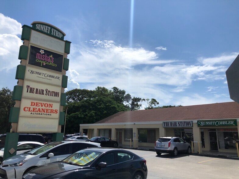 More Photos Of 5600 Sunset Dr, Miami Unknown For Lease