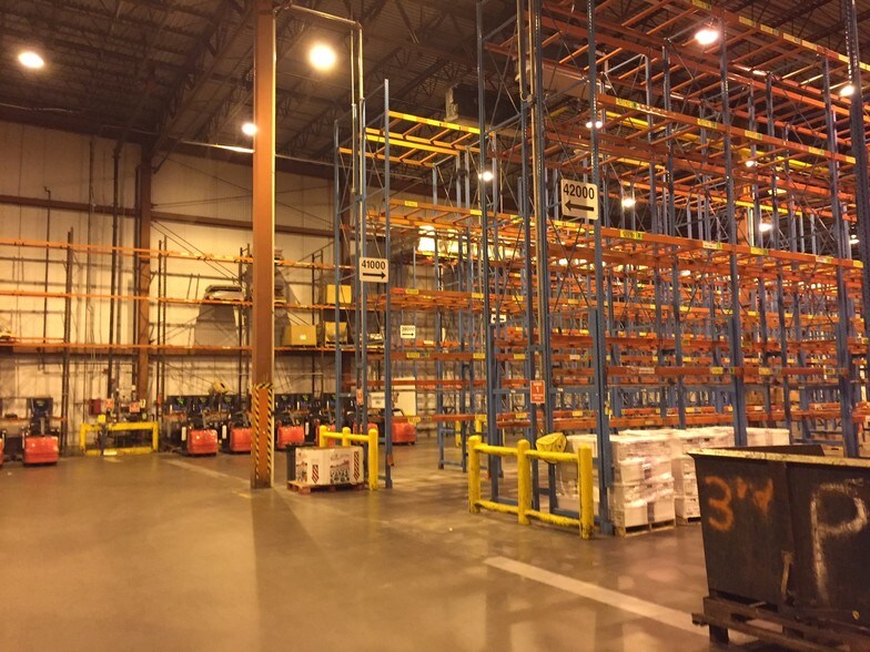 More Photos Of 2801 S Marsh Ave, Yorktown Refrigeration Cold Storage For Lease