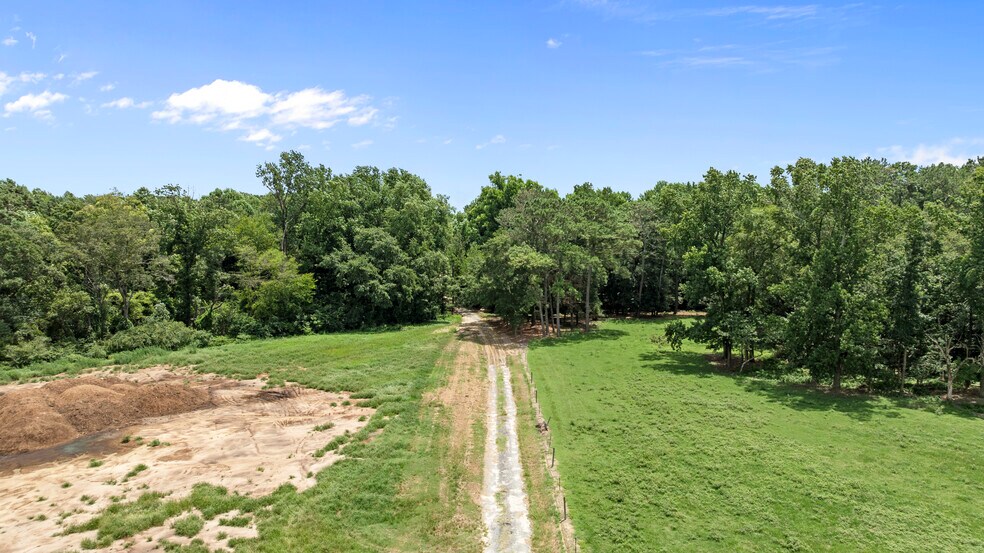 More Photos Of N Center St, Dudley Land For Sale