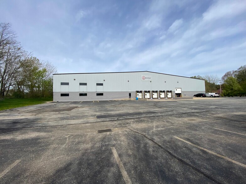 More Photos Of 4491 Mayflower Rd, South Bend Warehouse For Lease