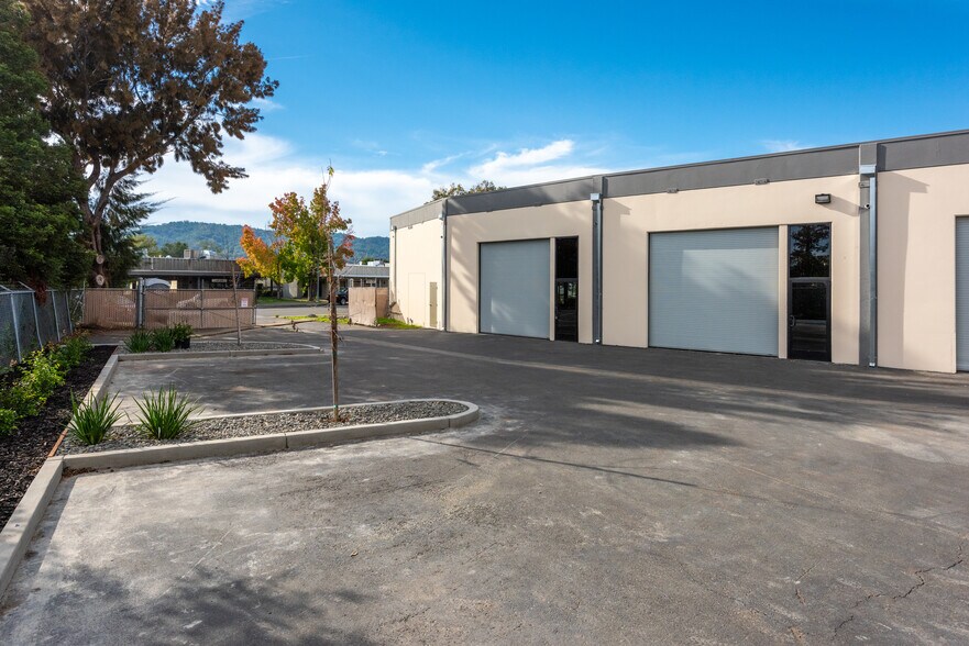 More Photos Of 106 Galli Dr, Novato Service For Sale