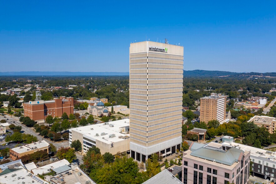 More Photos Of 301 N Main St, Greenville Office For Lease