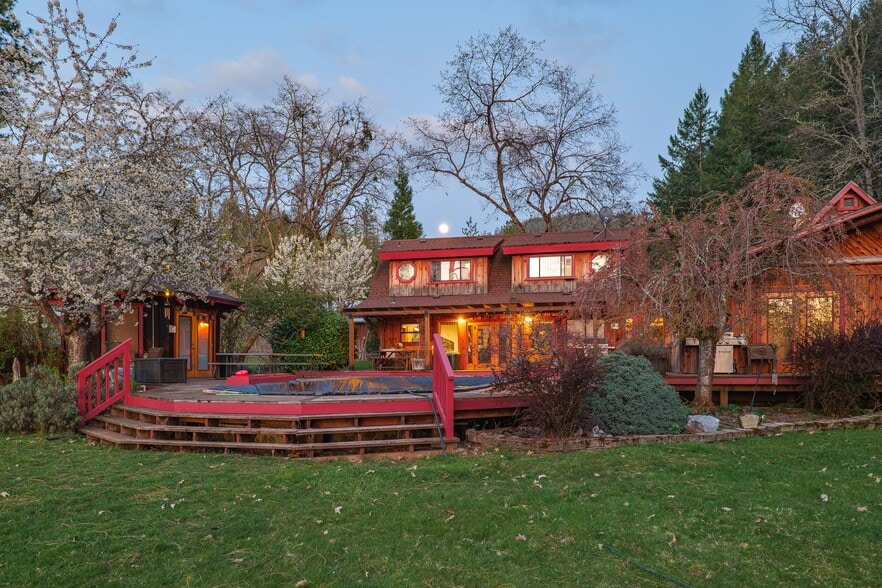 More Photos Of 3305 Dick George Rd, Cave Junction Hospitality For Sale