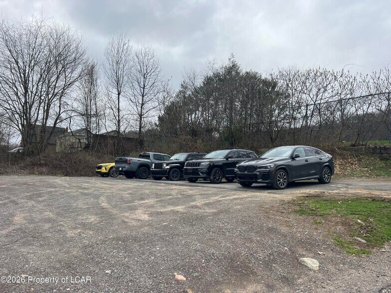 More Photos Of 197 Courtdale Ave, Courtdale Flex For Sale