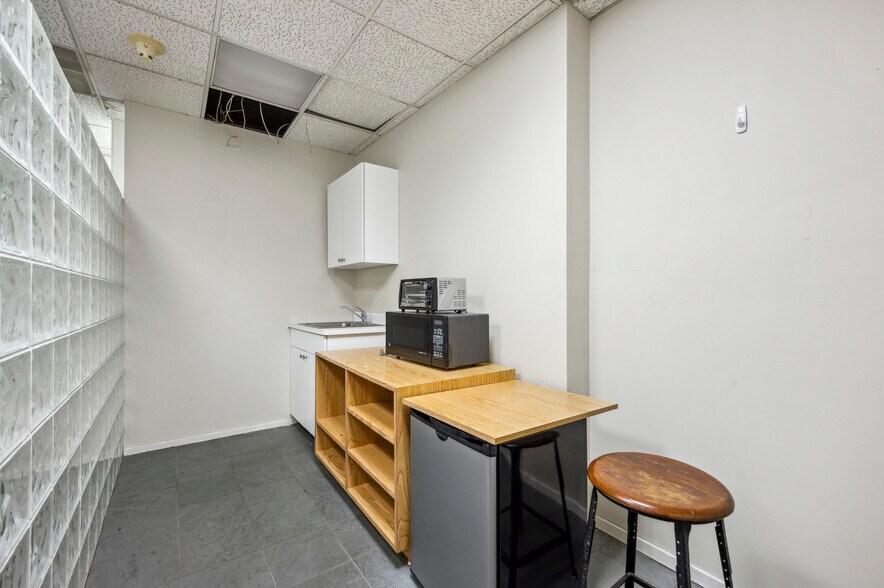 More Photos Of 212 Race St, Philadelphia Apartments For Sale