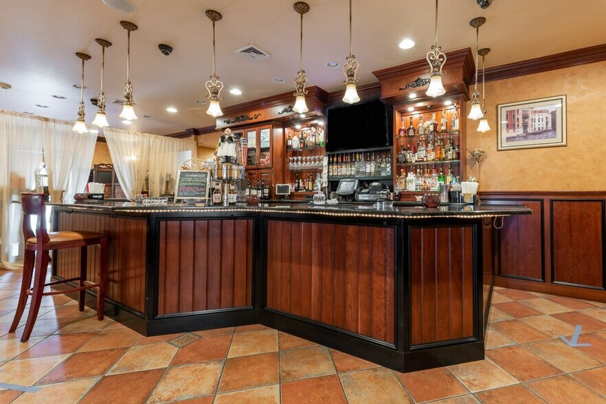 More Photos Of 376 River Rd, Shelton Restaurant For Sale