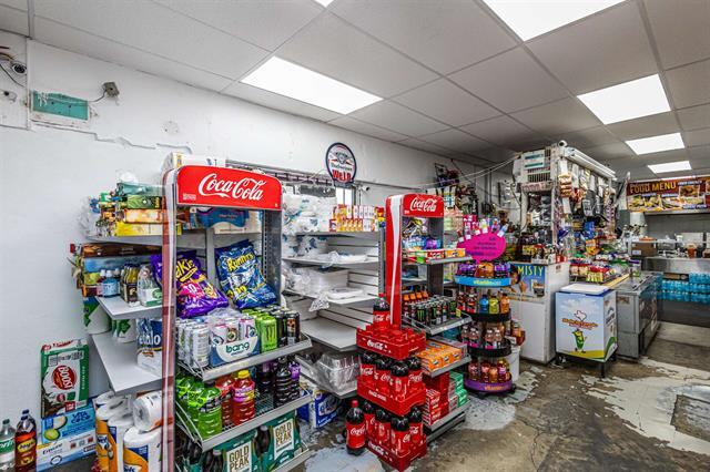 More Photos Of 1719 Lincoln St, Laredo Convenience Store For Sale