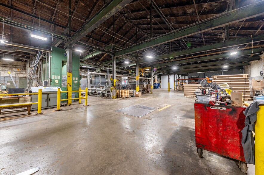 More Photos Of 164 Eyster Rd, Halltown Manufacturing For Sale