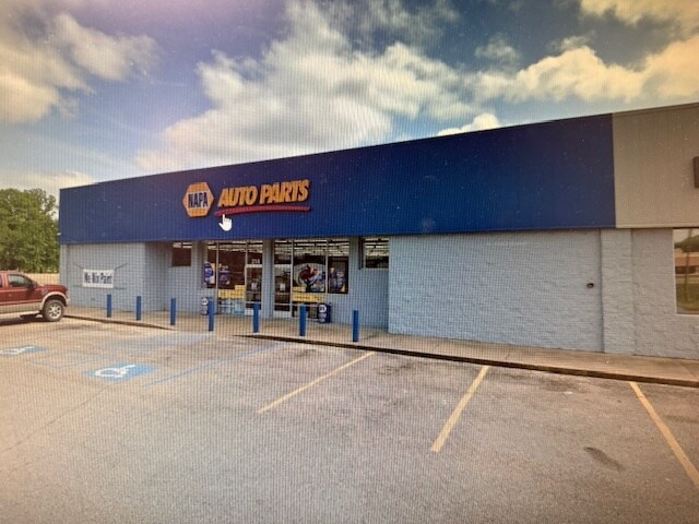 Primary Photo Of 214 W Bankhead St, New Albany Freestanding For Sale