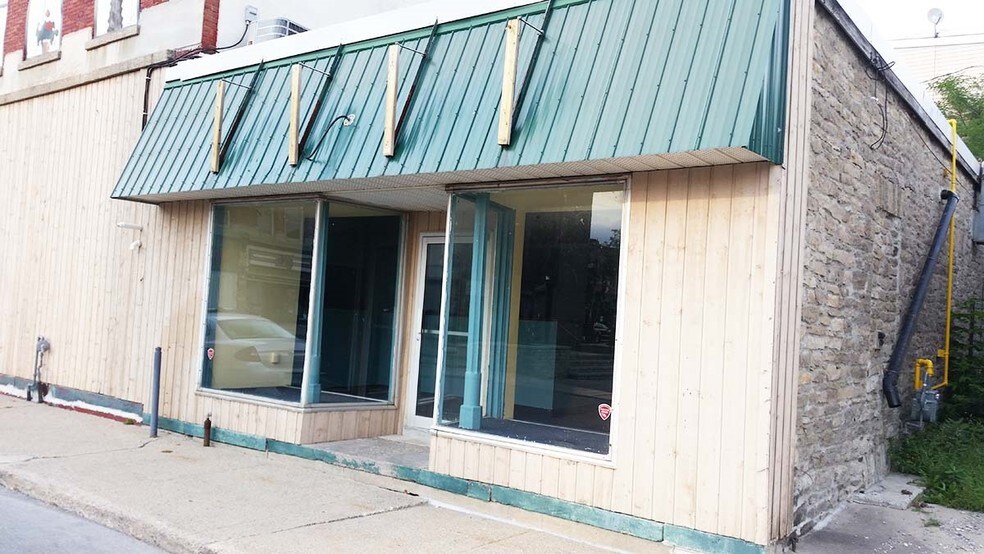 More Photos Of 187-199 King St W, Prescott Storefront Retail Residential For Lease