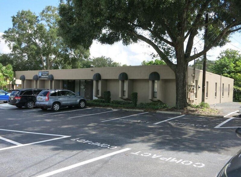 More Photos Of 1046 W Busch Blvd, Tampa Office Residential For Lease