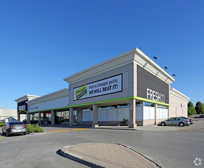 Primary Photo Of 650 Kingston Rd, Pickering Supermarket For Lease