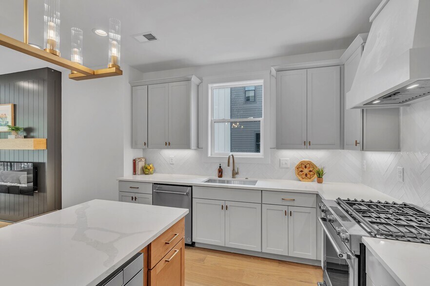 More Photos Of 824 Watts Ln, Nashville Apartments For Sale