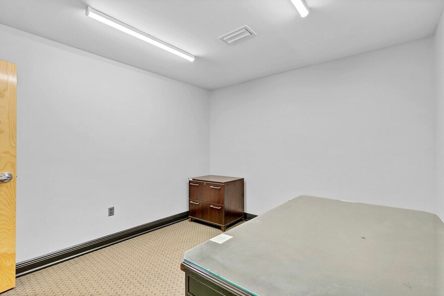 More Photos Of 5060 Jack Springs Rd, Atmore Light Distribution For Lease