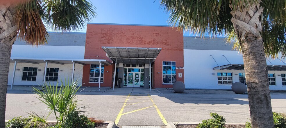 More Photos Of 2160 Colonial Blvd, Fort Myers Medical For Sale