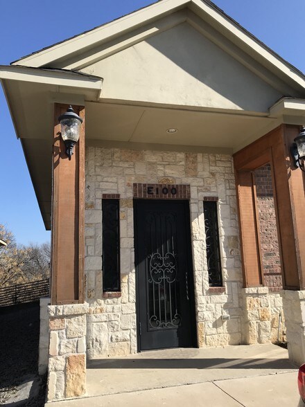 More Photos Of 7000 Parkwood Blvd, Frisco Office For Sale