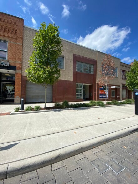 More Photos Of 366-368 S Main St, Akron Office For Sale