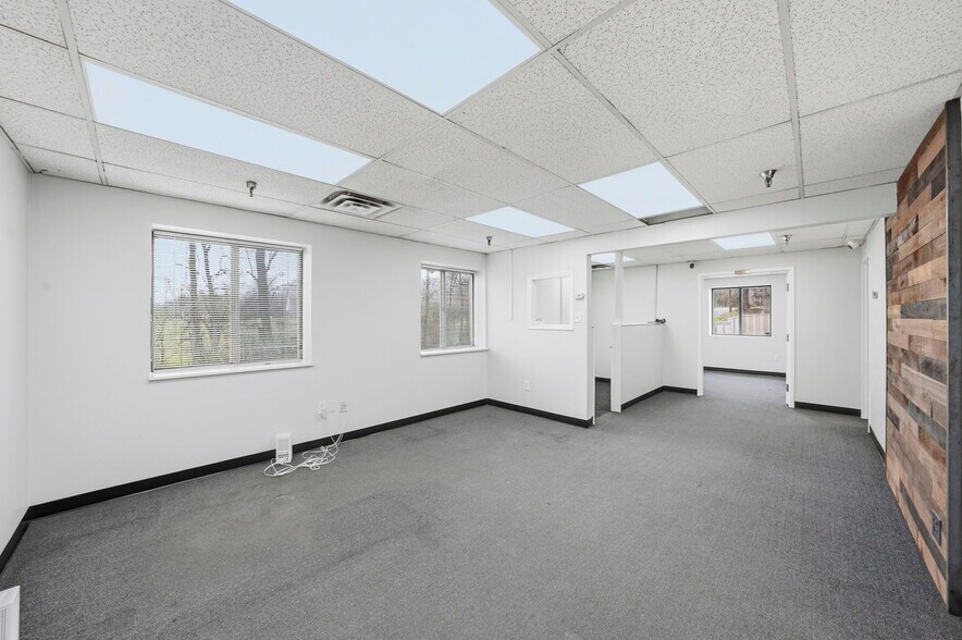 More Photos Of 801 Jerusalem Rd, Scotch Plains Warehouse For Lease