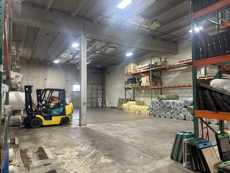 More Photos Of 2075 S Valentia St, Denver Warehouse For Lease