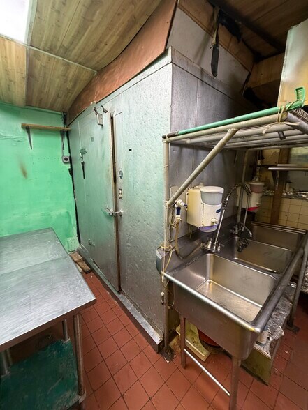 More Photos Of 303 W 116th St, New York Apartments For Lease