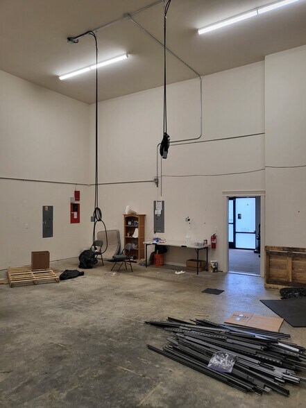 More Photos Of 13131 Mukilteo Speedway, Lynnwood Warehouse For Sale