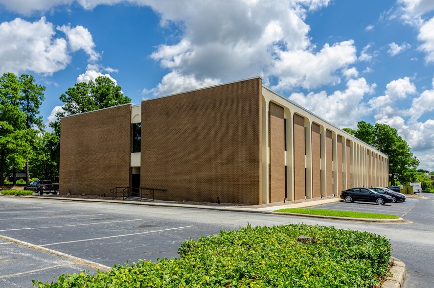 More Photos Of 1 Centerview Dr, Greensboro Unknown For Lease