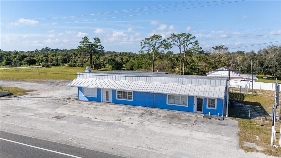 More Photos Of 5995 N Courtenay Pky, Merritt Island Light Manufacturing For Sale