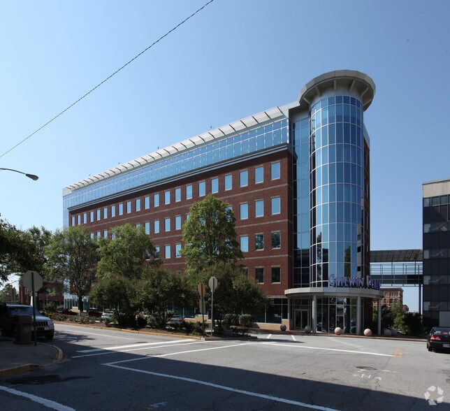 More Photos Of 300 Mulberry St, Macon-Bibb Office For Lease
