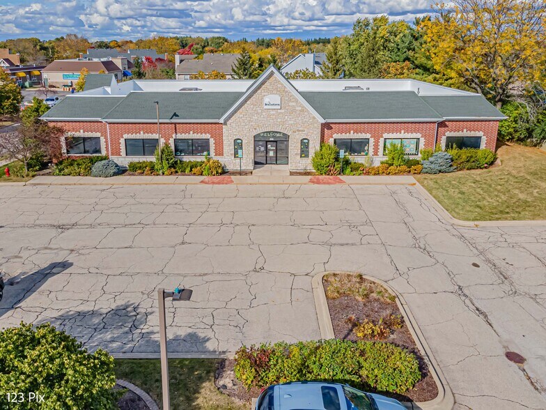 More Photos Of 625 N Bridgeport Ter, Lindenhurst Freestanding For Sale
