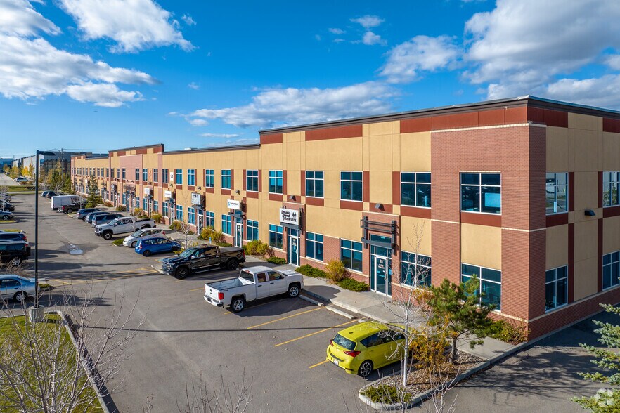 More Photos Of 6420 79th Ave SE, Calgary Warehouse For Sale