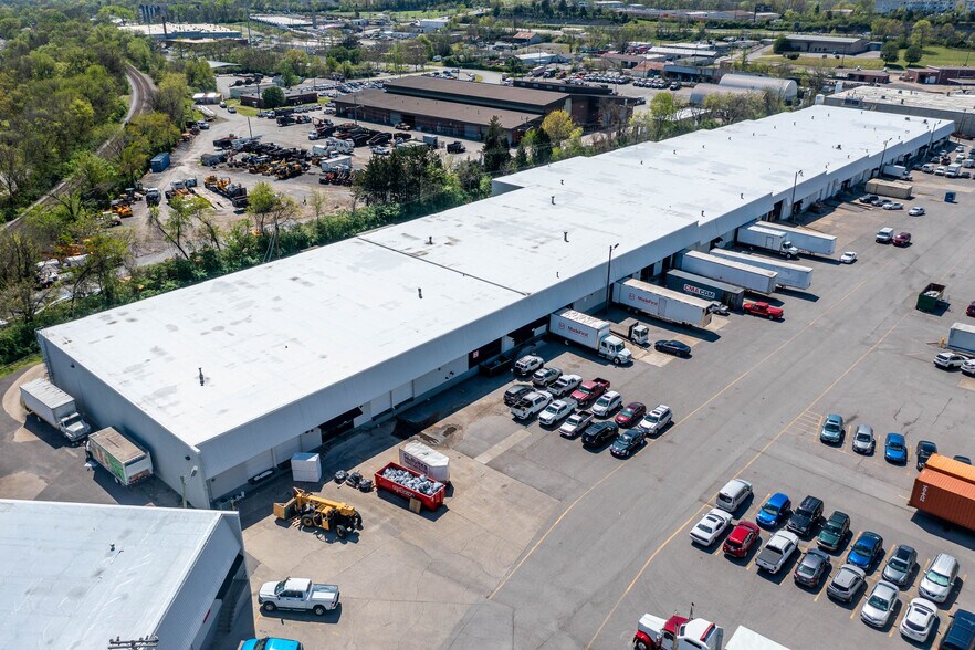 More Photos Of 3310-3422 Ambrose Ave, Nashville Warehouse For Lease