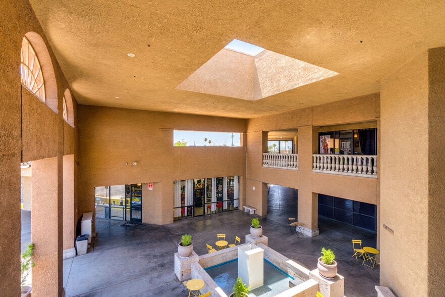 More Photos Of 1101 N Wilmot Rd, Tucson Unknown For Lease