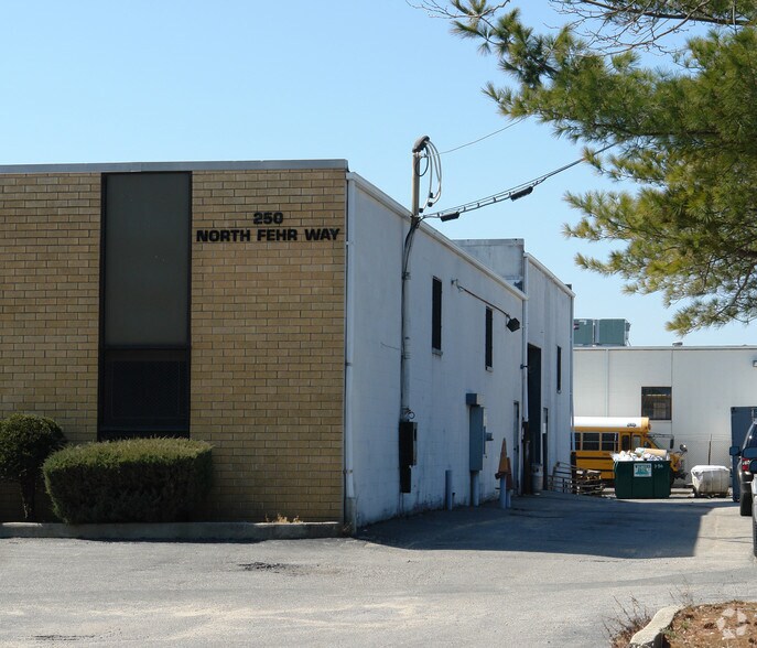 More Photos Of 250 N Fehr Way, Bay Shore Manufacturing For Sale