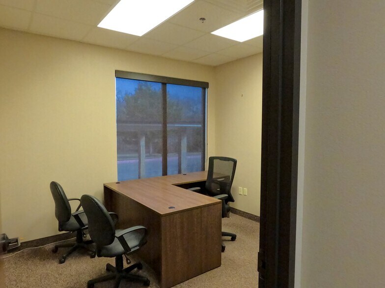 More Photos Of 6570 Naaman Forest Blvd, Garland Medical For Sale