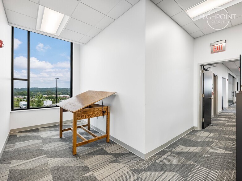 More Photos Of 100 Highpoint Park Way, Braselton Office For Sale