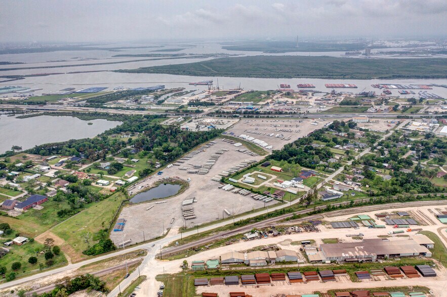 More Photos Of 0 River Rd rd, Channelview Land For Lease