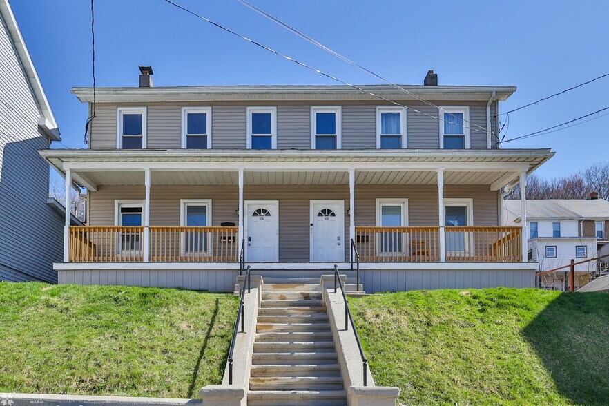 More Photos Of 302 W Abbott St, Lansford Multifamily For Sale