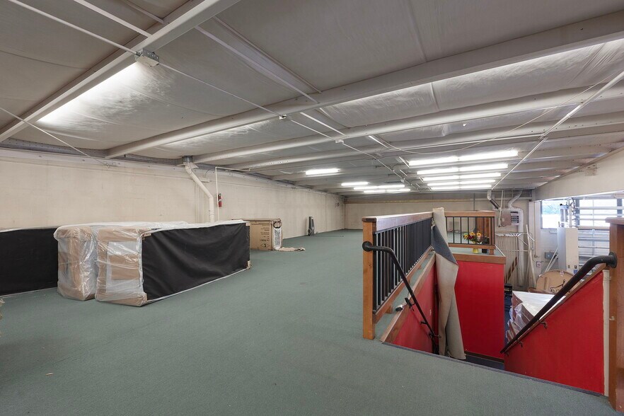 More Photos Of 221 Broadway Blvd SE, Albuquerque Freestanding For Sale